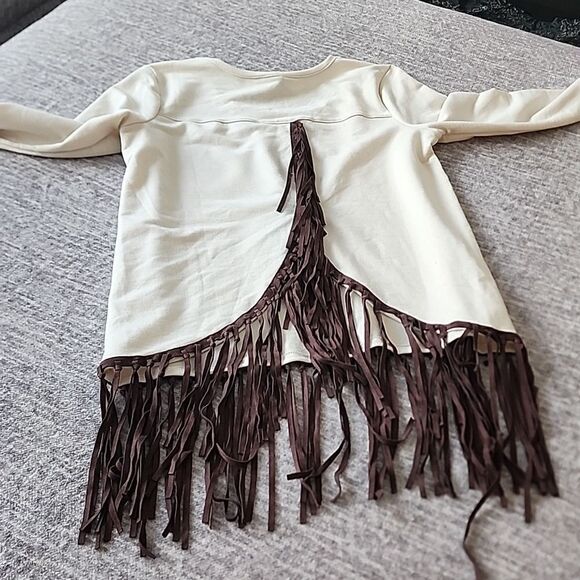 Cruel- Fringe top - Picture 5 of 6